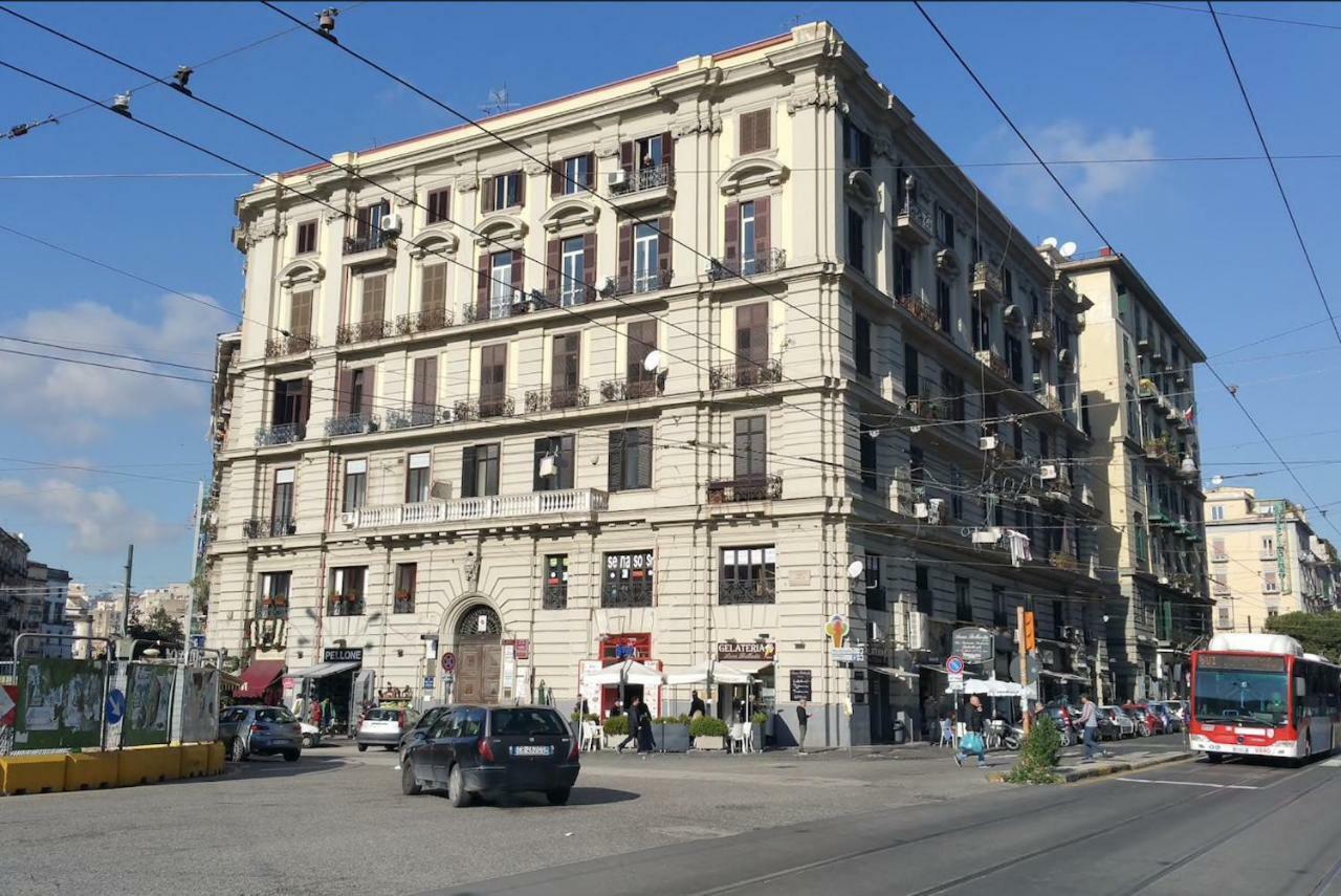 Metronapoli Bed & Breakfast Exterior photo